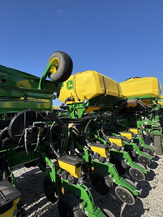 2024 John Deere 1775NT Planter