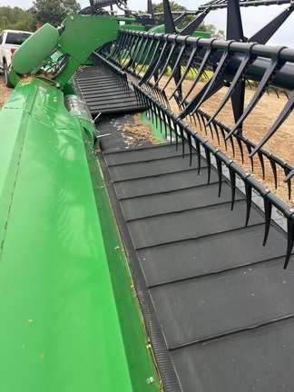 2020 John Deere 740FD Header Combine