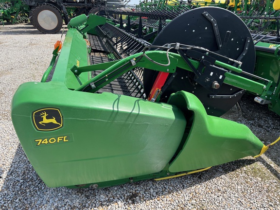 2020 John Deere 740FD Header Combine