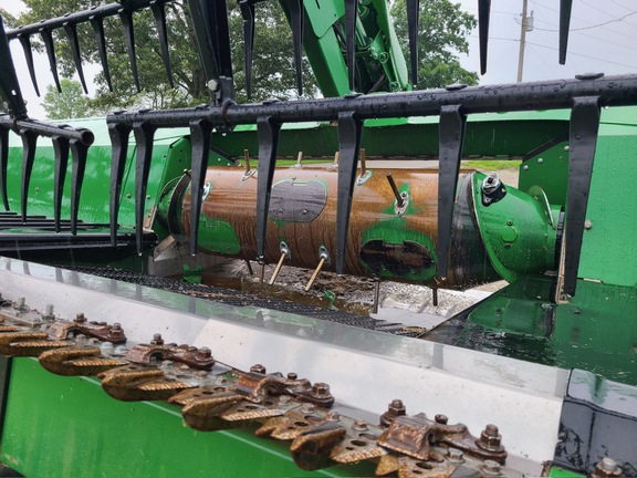 2018 John Deere 640FD Header Combine