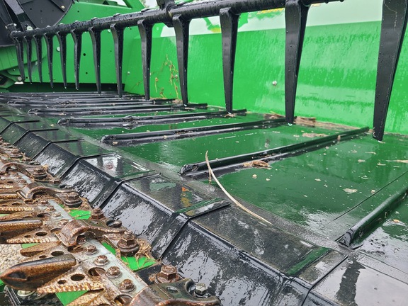 2018 John Deere 640FD Header Combine