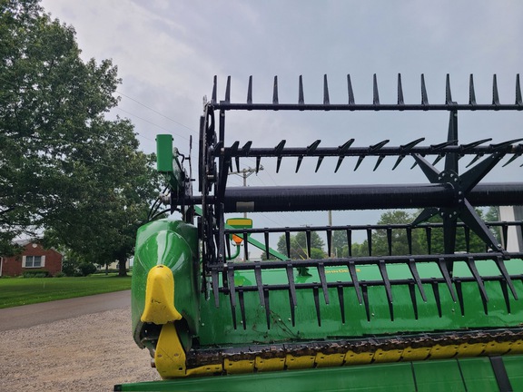 2018 John Deere 640FD Header Combine