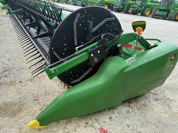 2018 John Deere 640FD Header Combine