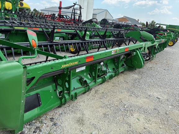 2018 John Deere 640FD Header Combine