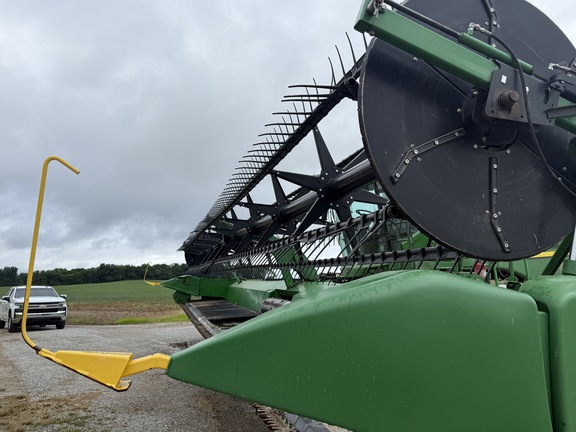 2014 John Deere 640FD Header Combine
