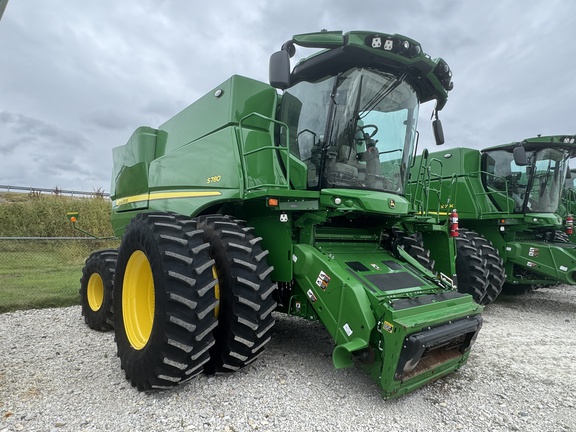 2024 John Deere S780 Combine
