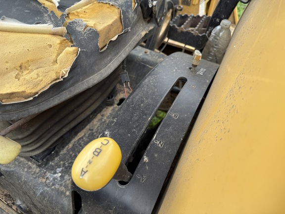 2005 John Deere 110TLB Tractor Loader Backhoe