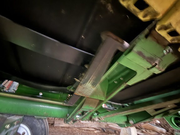 2022 John Deere RD40F Header Combine