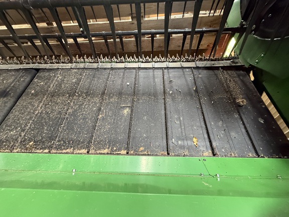 2022 John Deere RD40F Header Combine