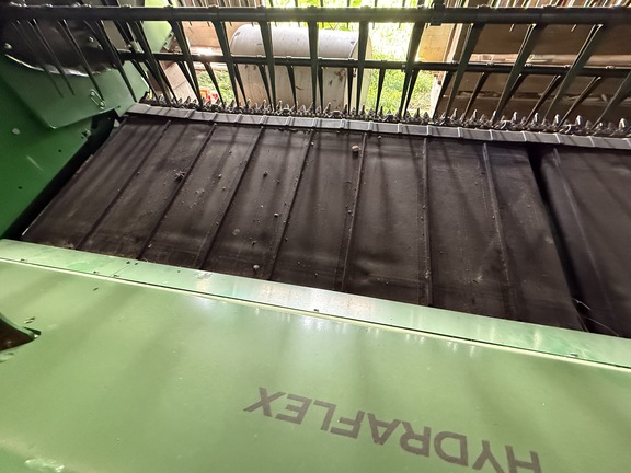 2022 John Deere RD40F Header Combine