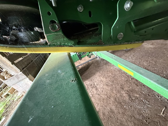 2022 John Deere RD40F Header Combine