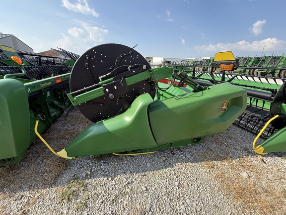 2022 John Deere RD40F Header Combine