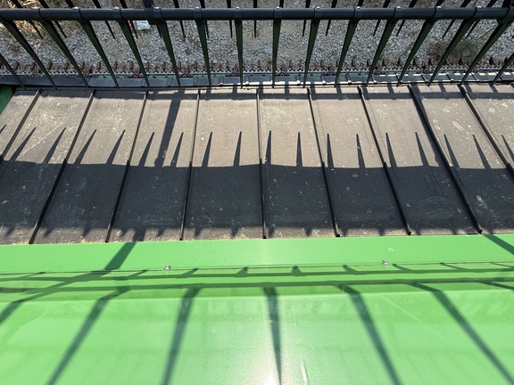 2022 John Deere RD40F Header Combine