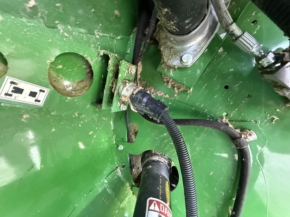 2022 John Deere RD40F Header Combine