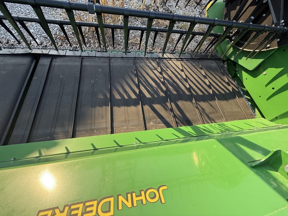 2020 John Deere 740FD Header Combine