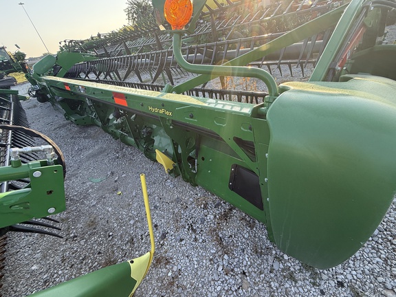 2020 John Deere 740FD Header Combine