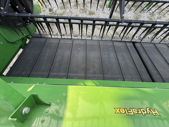 2020 John Deere 740FD Header Combine