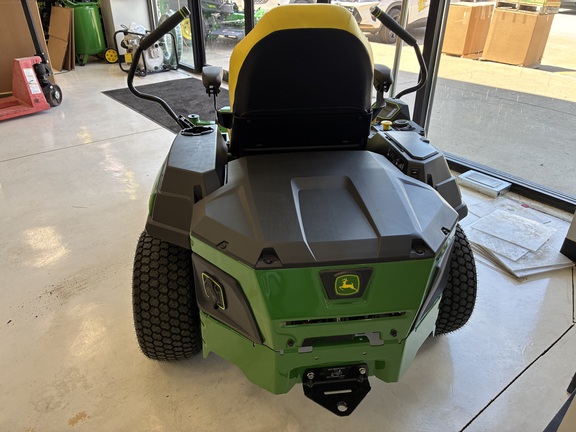 2025 John Deere Z370R Mower/Zero Turn