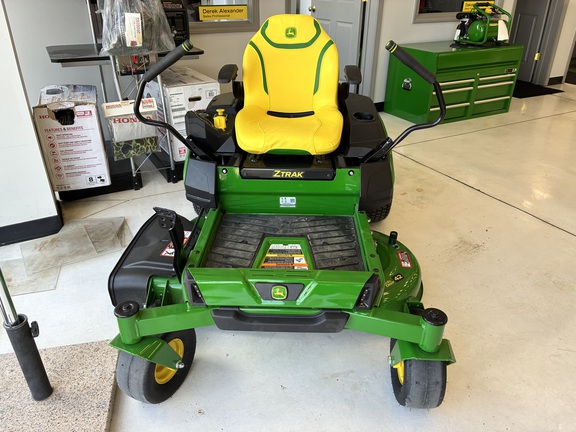 2025 John Deere Z370R Mower/Zero Turn