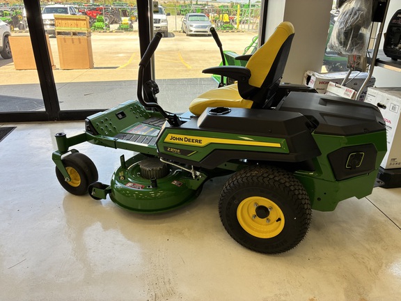 2025 John Deere Z370R Mower/Zero Turn
