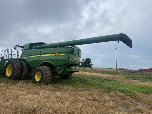 2020 John Deere S780 Combine