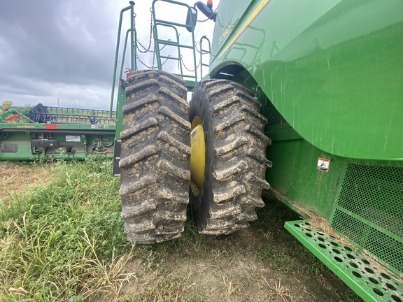 2020 John Deere S780 Combine