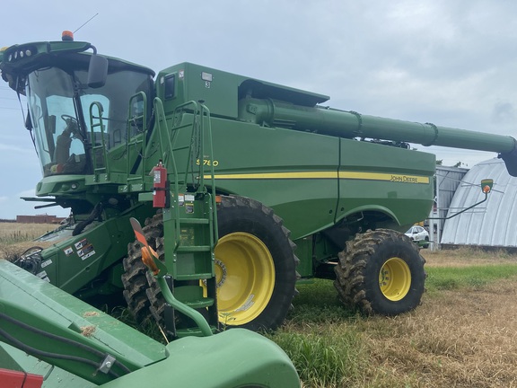 2020 John Deere S780 Combine