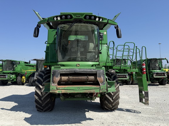 2023 John Deere S780 Combine