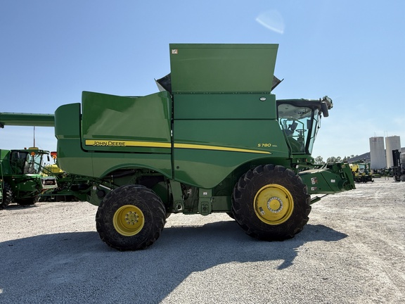 2023 John Deere S780 Combine