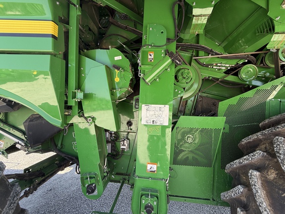 2023 John Deere S780 Combine