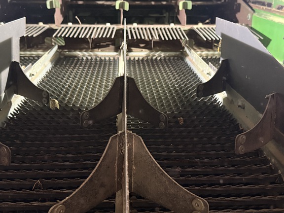 2023 John Deere S780 Combine