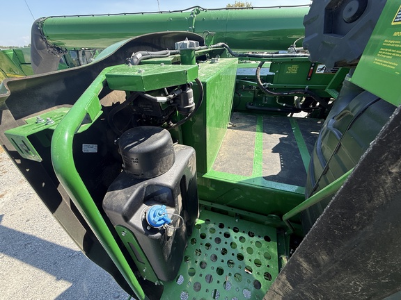 2023 John Deere S780 Combine