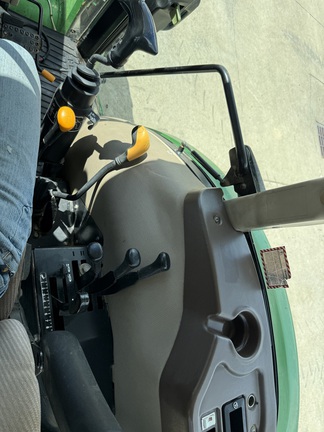 2009 John Deere 5101E Tractor