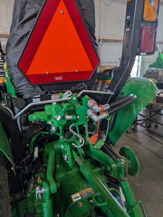 2024 John Deere 3039R Tractor Compact