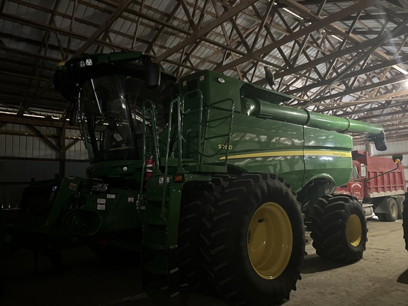 2023 John Deere S780 Combine