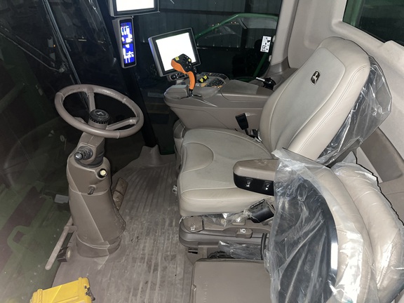 2023 John Deere S780 Combine