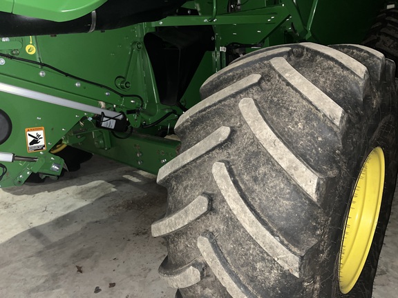 2023 John Deere S780 Combine