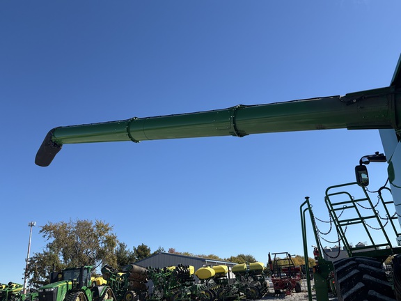 2023 John Deere S780 Combine