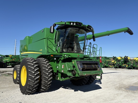 2023 John Deere S780 Combine
