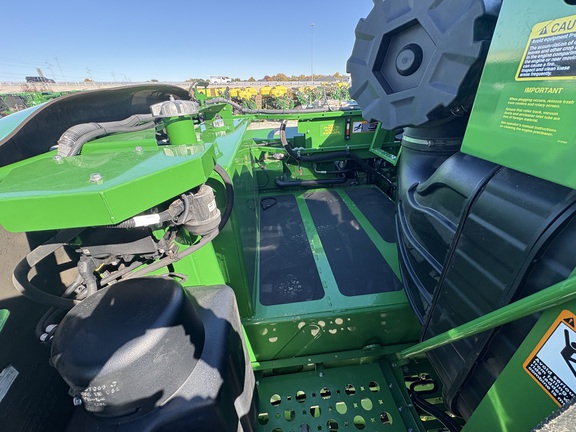2023 John Deere S780 Combine