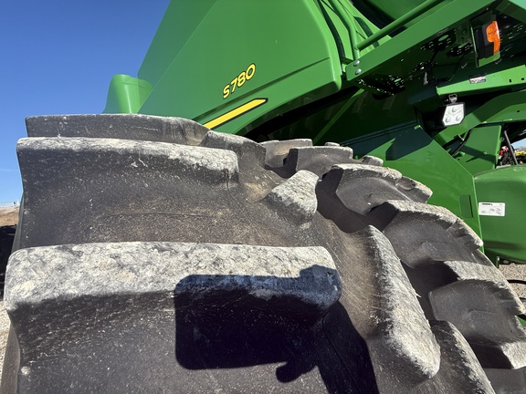 2023 John Deere S780 Combine