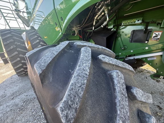 2023 John Deere S780 Combine