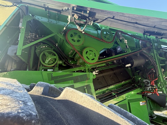 2023 John Deere S780 Combine