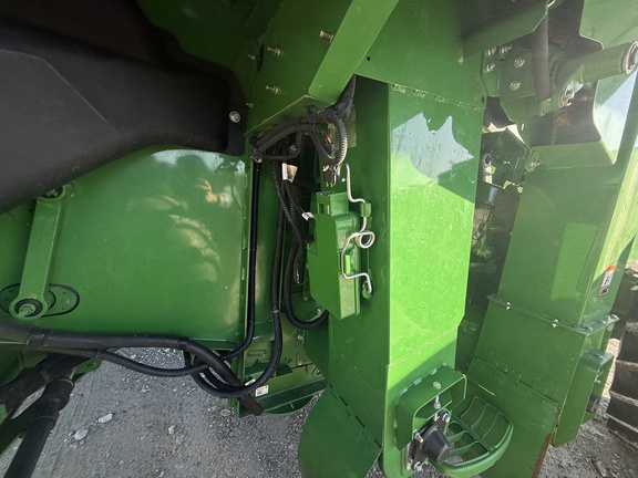 2023 John Deere S780 Combine