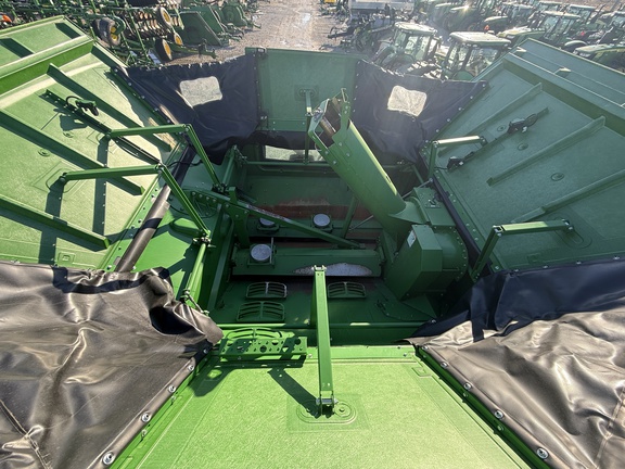 2023 John Deere S780 Combine