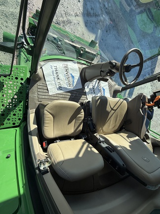 2023 John Deere S780 Combine