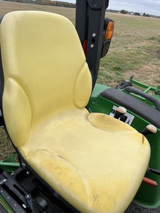 2016 John Deere 3033R Tractor Compact