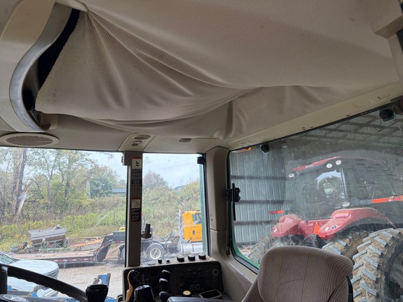 2007 John Deere 7520 Tractor