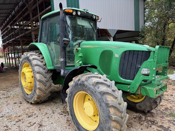 2007 John Deere 7520 Tractor