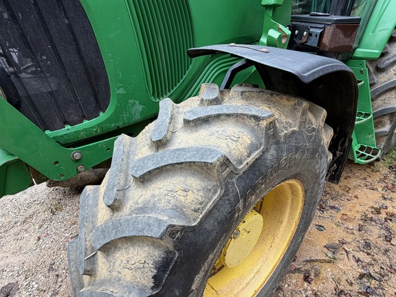 2007 John Deere 7520 Tractor